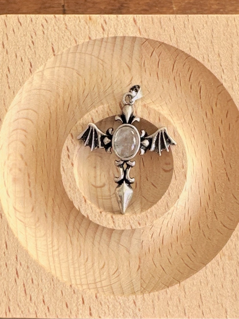Natural Crystal Gothic Cross Pendant Handmade Bat Wing Charm Silver Tone Vampire